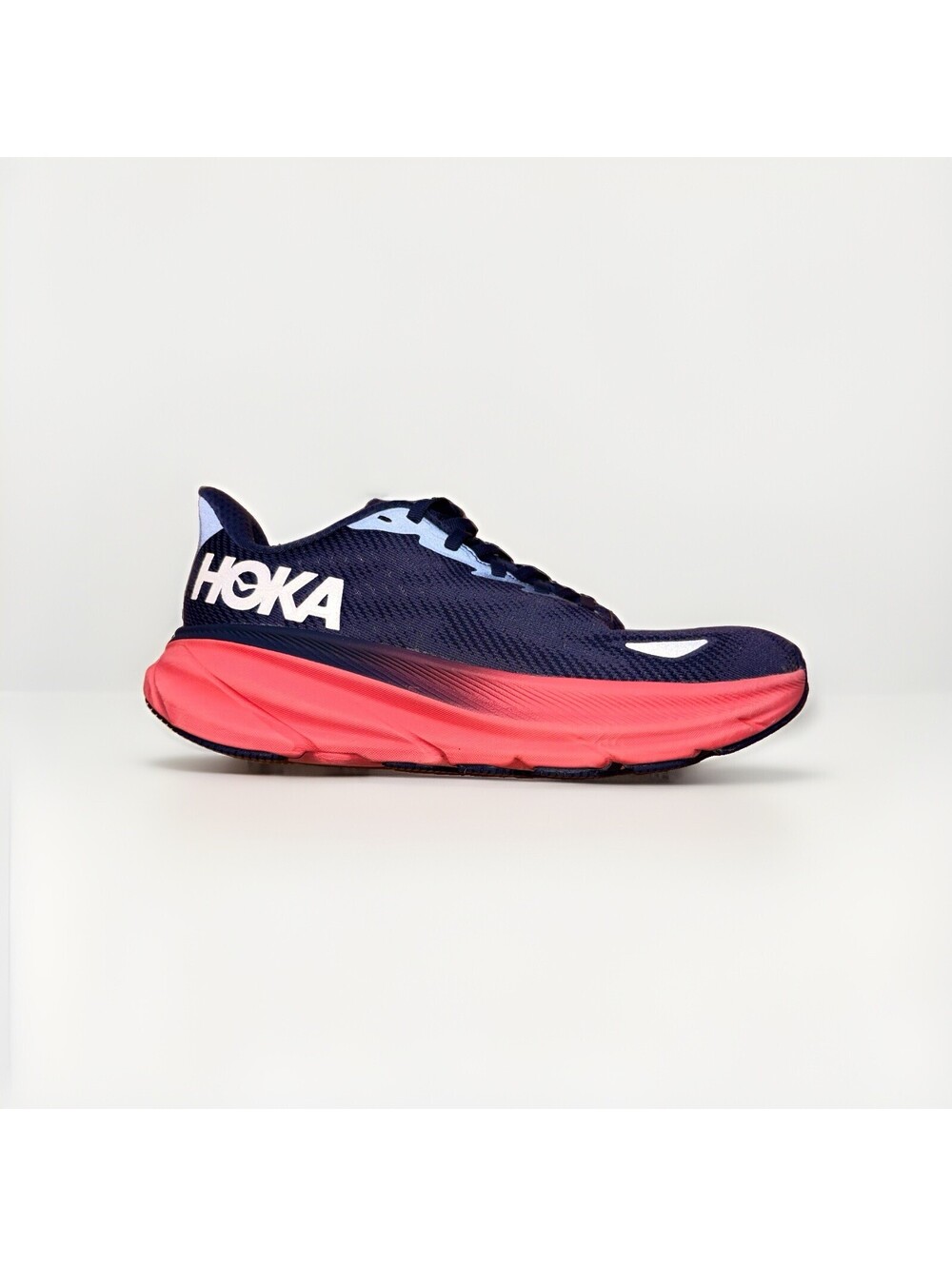 Hoka Clifton 9 GTX Gore Tex Women’s Size 8 B Navy Red Waterproof Running Shoes